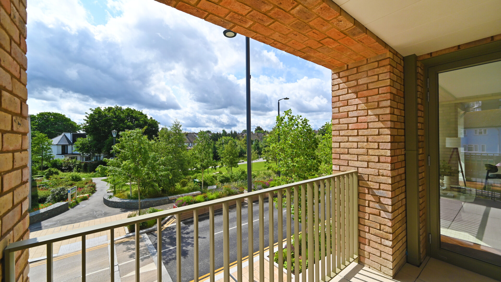  (Brent Cross Town)