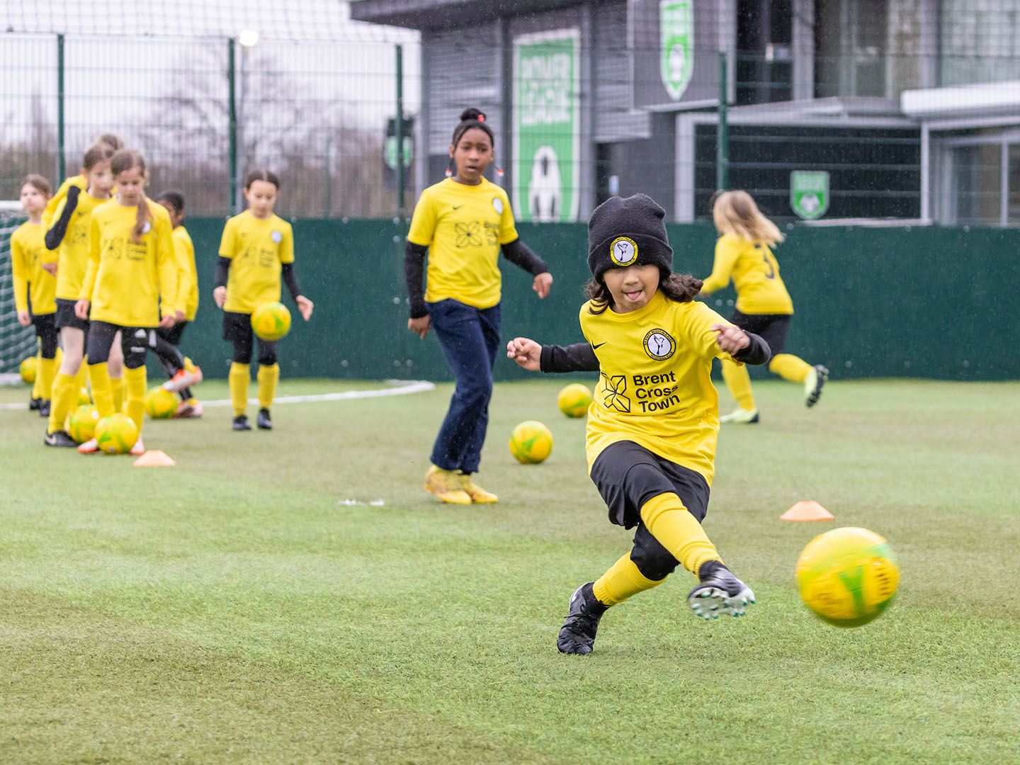 Barnet Nightingales Football Academy sponsored by Brent Cross Town (Brent Cross Town)