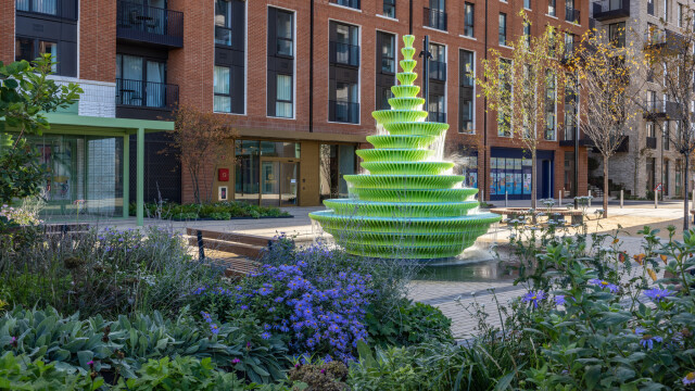 Photo of The Fountain in Neighbourhood Square, Brent Cross Town. (Brent Cross Town)