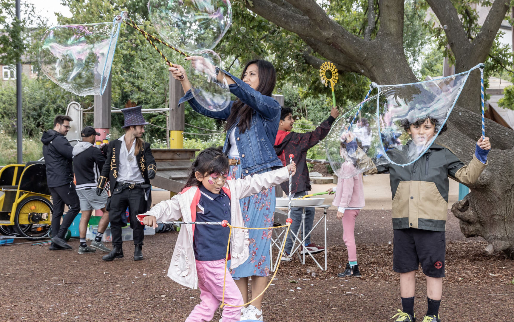 Bubble workshop in Brent Cross Town (Brent Cross Town)